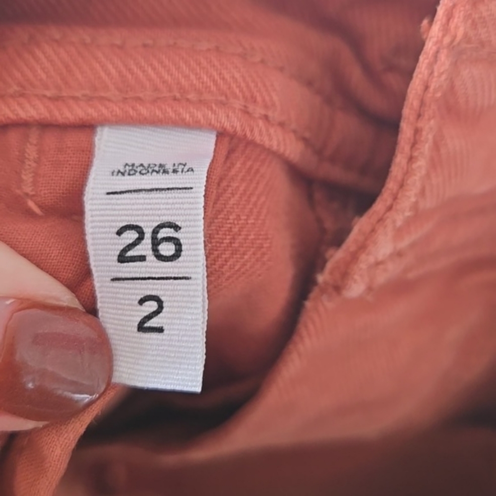 LOFT Welt Pocket Denim Jean High Rise Shorts - Picture 6 of 6